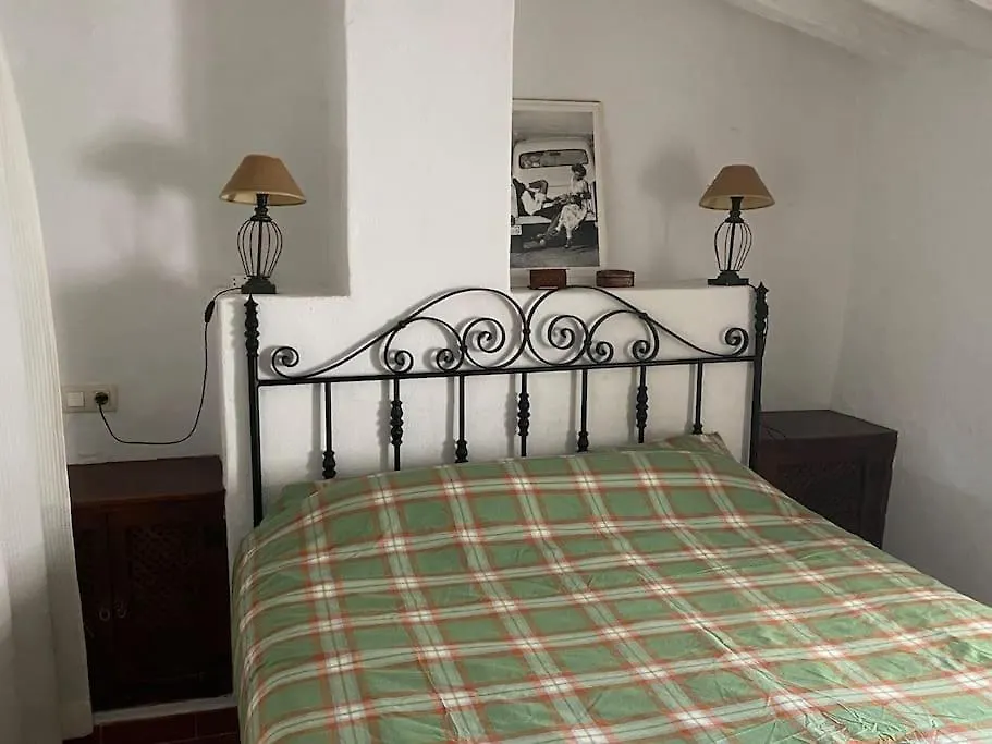 Beautiful Traditional Town House Ardales 0*,